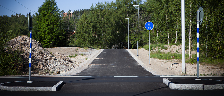 Nybyggd gång-och cykelväg